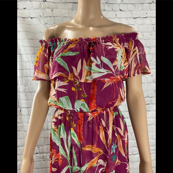 EXPRESS RUFFLE OFF SHOULDER MAXI DRESS - Picture 4 of 6